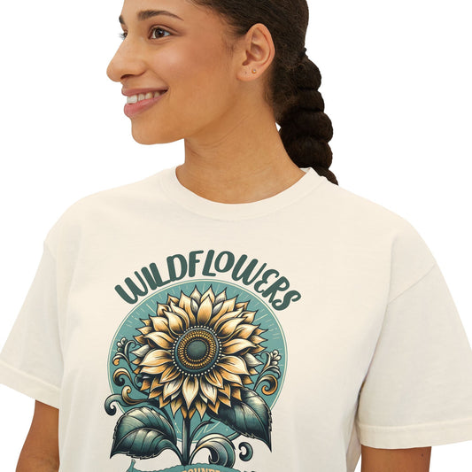 Wildflowers Sunflower Crop Tee – Vintage Boho Sunflower Shirt for Women, Cropped Boxy T-Shirt, Boho Aesthetic Graphic Tee - JennyCool