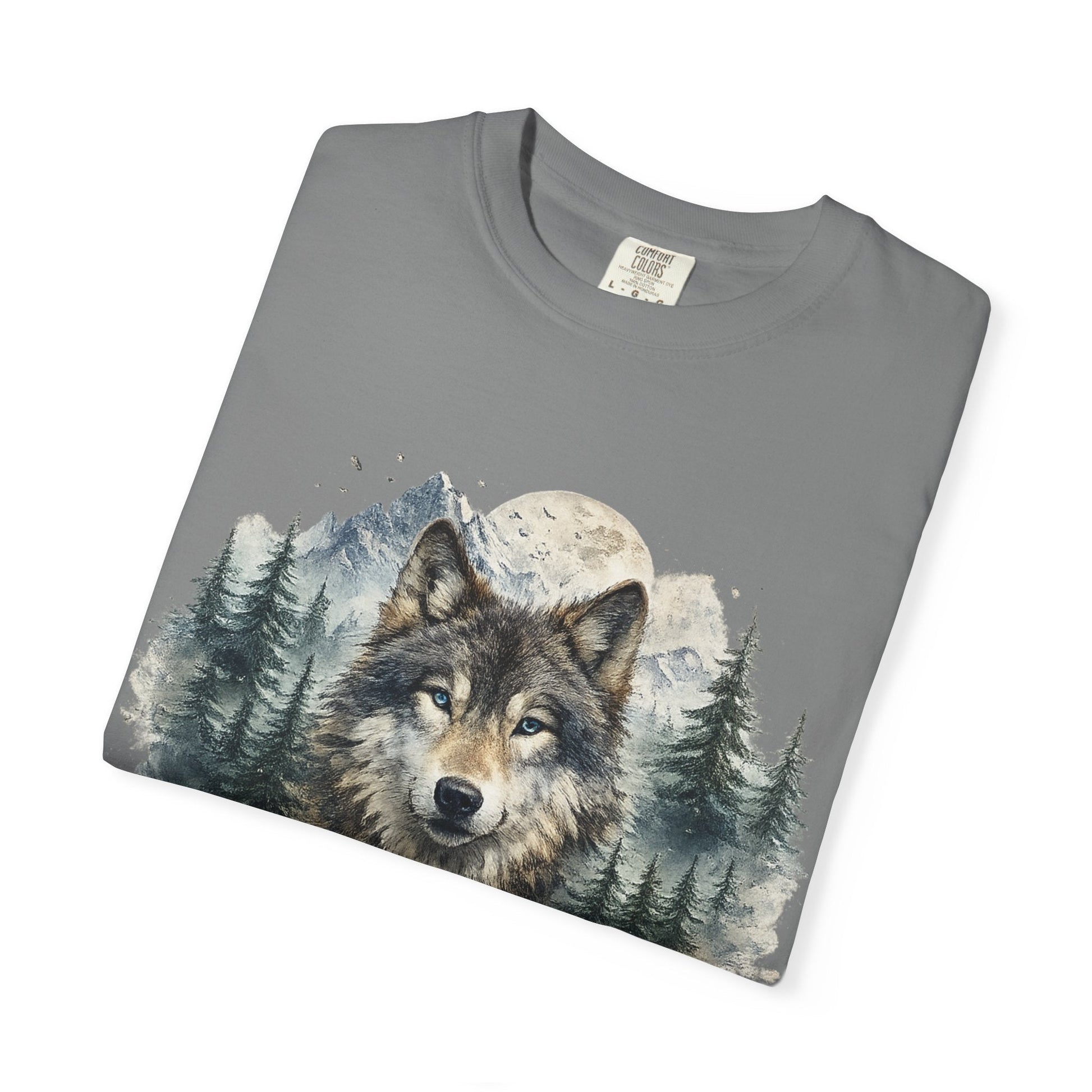 Lunar Wolf Compass Graphic T-Shirt – Vintage Wilderness Adventure Tee - JennyCool