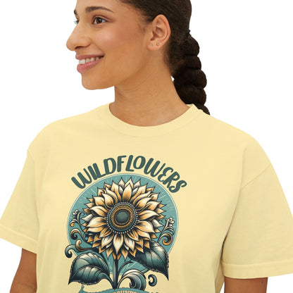 Wildflowers Sunflower Crop Tee – Vintage Boho Sunflower Shirt for Women, Cropped Boxy T-Shirt, Boho Aesthetic Graphic Tee - JennyCool