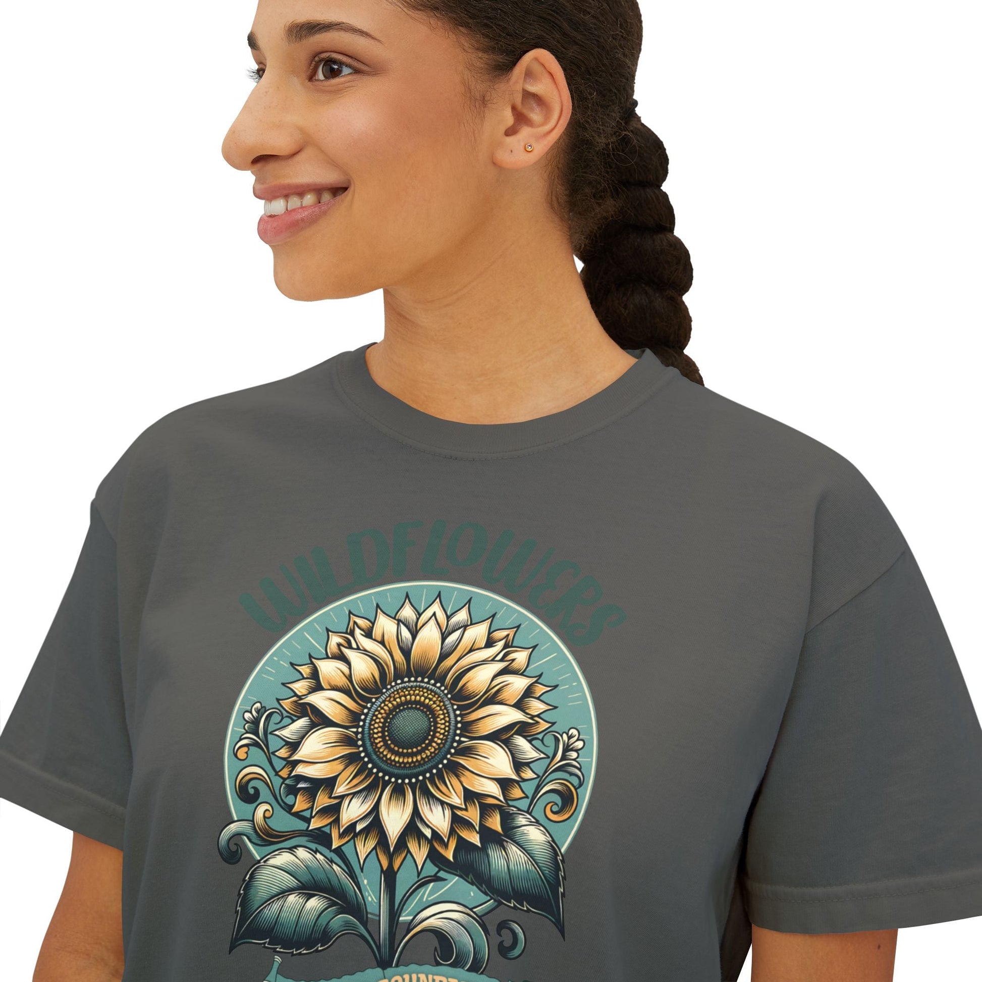 Wildflowers Sunflower Crop Tee – Vintage Boho Sunflower Shirt for Women, Cropped Boxy T-Shirt, Boho Aesthetic Graphic Tee - JennyCool